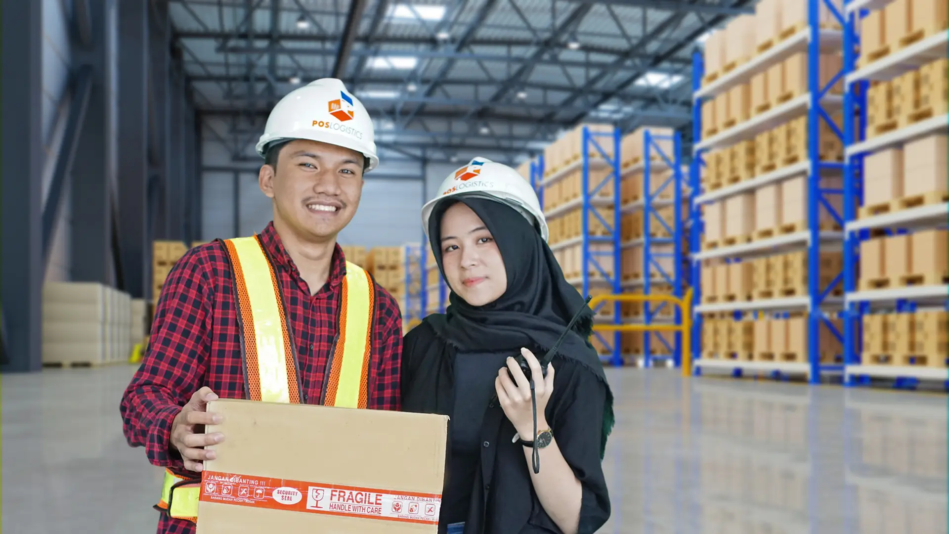 Mahasiswa belajar logistik di ULBI